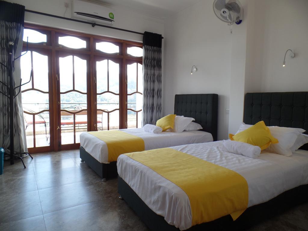 Kandyan Bluestar Villa Pokoj fotografie