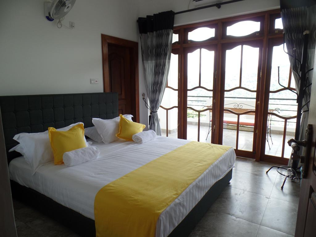 Kandyan Bluestar Villa Pokoj fotografie