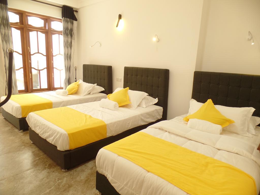 Kandyan Bluestar Villa Pokoj fotografie